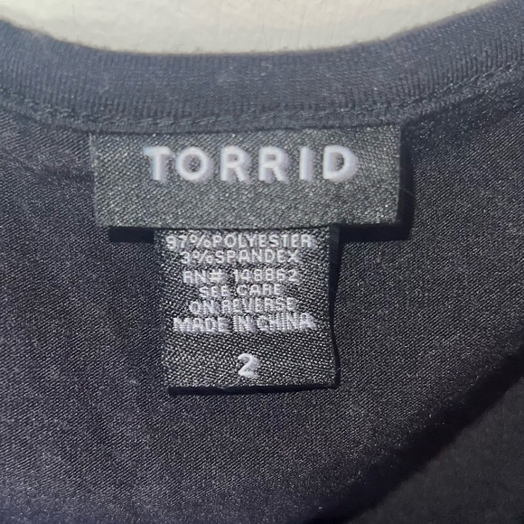 Torrid star tank size 2 - Picture 3 of 4